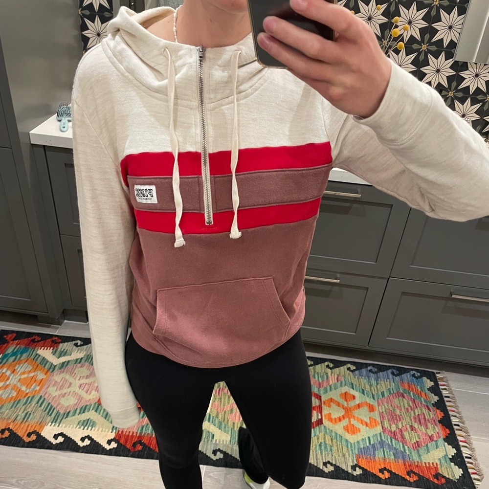 Sweatshirt VS Pink